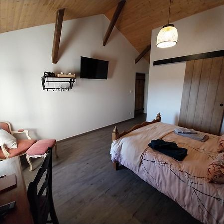 Au Granit Bleu Bed & Breakfast Faye-l'Abbesse Exterior foto