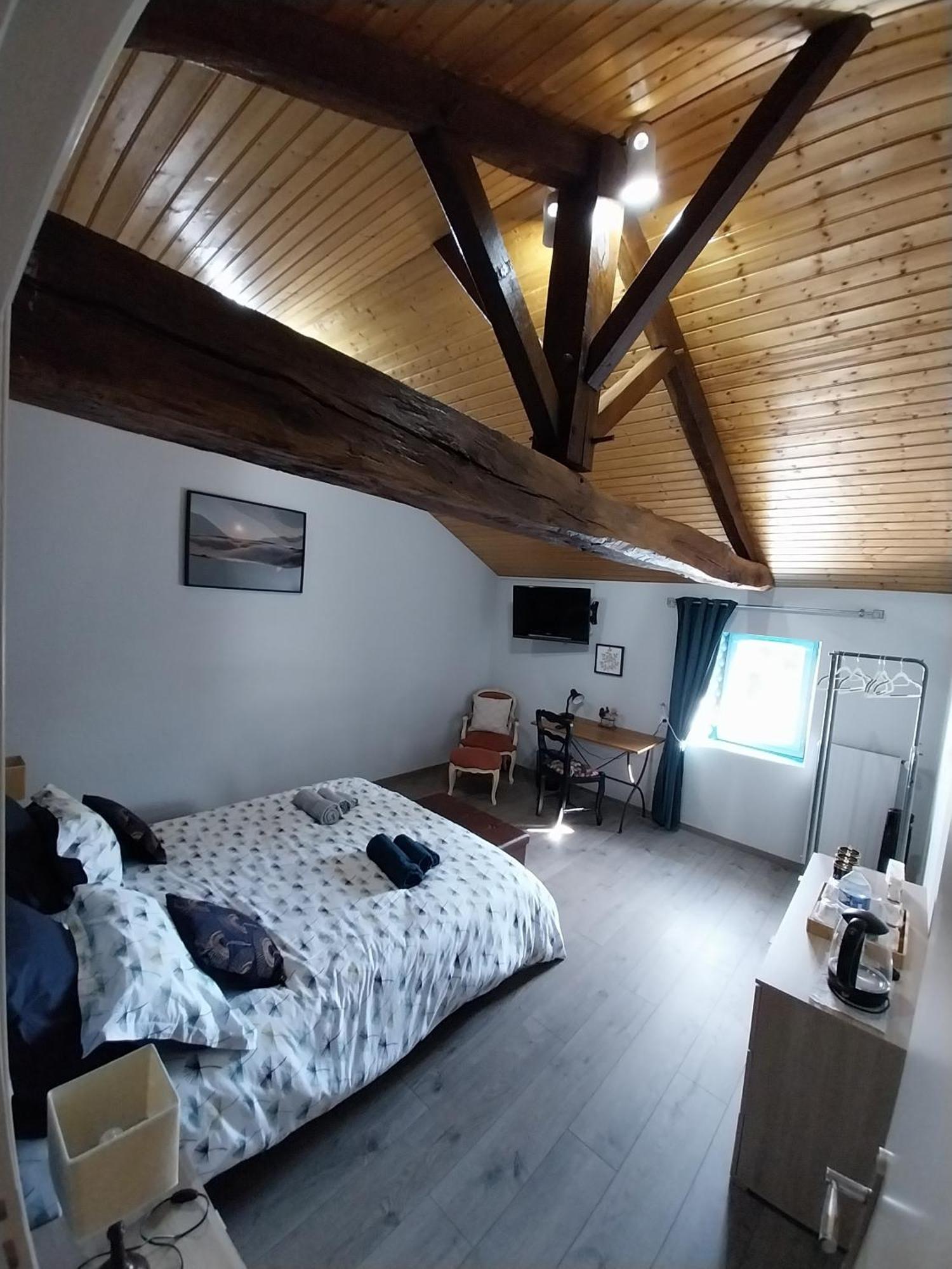Au Granit Bleu Bed & Breakfast Faye-l'Abbesse Exterior foto