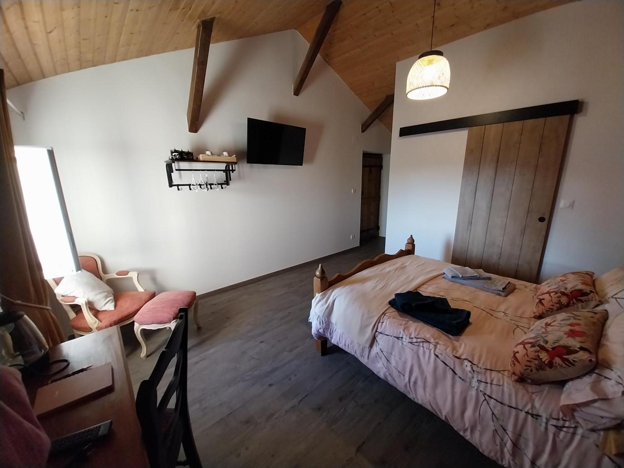 Au Granit Bleu Bed & Breakfast Faye-l'Abbesse Exterior foto